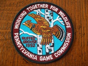 PARCHE UROGALLO CON VOLANTES PENNSYLVANIA GAME COMMISSION WTFW 4" 1992 - Imagen 1 de 2