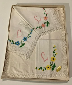 Fazzoletti vintage L iniziali floreali fazzoletti lotto di 3 in scatola cotone sposa - Foto 1 di 9