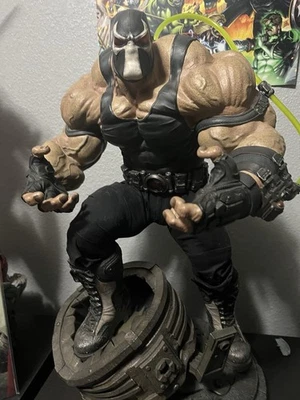 Figura Estatua Premium Bane Exclusiva de Sideshow Collectibles DC Comics Coleccionable Foto 1 de 4