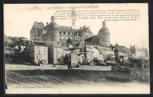 CPA Hautefort, Château historique dans l´arrondissement de Périgueux, vue d´ens - Picture 1 of 2