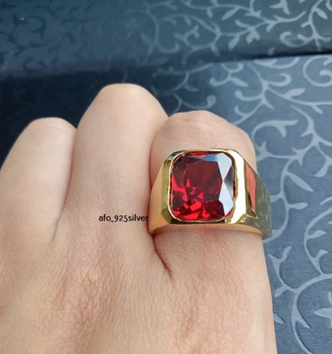 Anillo solitario para hombre granate simulado corte cojín enchapado en oro amarillo de 14K plata Foto 1 de 4