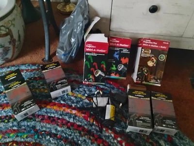 3 PROJECTION WHIRL A MOTION ,4LASER HOLIDAY PROJECTOR.MADE FOR OUTDOORS.Fastship - Image 1 of 4