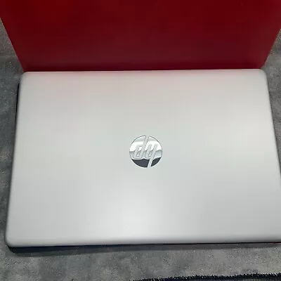 HP 15-dw3058cl 15.6" FHD i5-1135G7 2.4GHz Intel Graphics 8GB RAM 256GB w/cover - Image 1 of 4