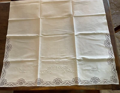 DENTELLE ANCIENNE - élégant DRAP EN PUR FIL DE LIN brodé main - pour lit enfant - Photo 1/4