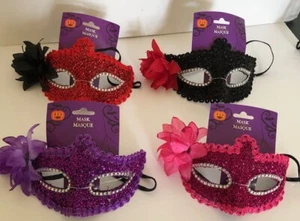 Mask for a Mardi Gras evening edged with ribbon and ribbon tie back - Picture 1 of 9
