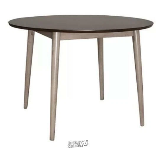 Круглый обеденный стол Hillsdale Furniture-Mayson из резины 29,62 дюйма в высоту x 42 дюйма в ширину x 42 дюйма в ширину - Изображение 1 из 1