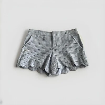 Nuevo CLUB MONACO Mujeres Párpados Periwinkle Azul Dobladillo Festoneado Pantalones Cortos Talla 00 Foto 1 de 3