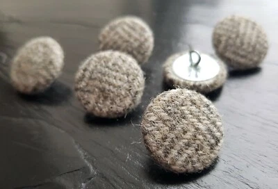 Grey pure wool buttons, Abraham Moon Buttons 14, 19, 23, 25 or 31mm in packs - Image 1 of 4