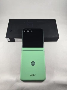 Motorola Moto RAZR 60 2025 256 GB sbloccato - Pantone Spring Bud (verde) XT2553 - Foto 1 di 16