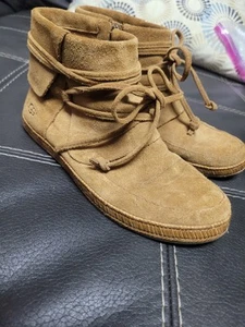 Ugg Reed Moccasin Chestnut  Sz 6 - Picture 1 of 9