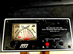 MFJ 817 Deluxe VHF/UHF Peak Reading Wattmeter - Picture 1 of 3
