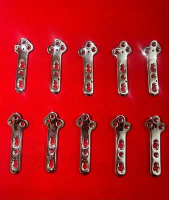 Veterinary Orthopedic Locking Plates 10 pcs TPLO 3.5mm Right and Left - Image 1 of 3