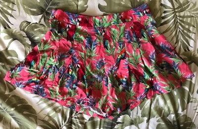 TROPICAL Birds Print Flowy Resort SHORTS Small - Image 1 of 3