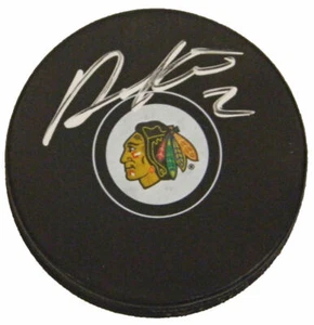 DUNCAN KEITH Signed Chicago Blackhawks Logo Hockey Puck - SCHWARTZ - Picture 1 of 1