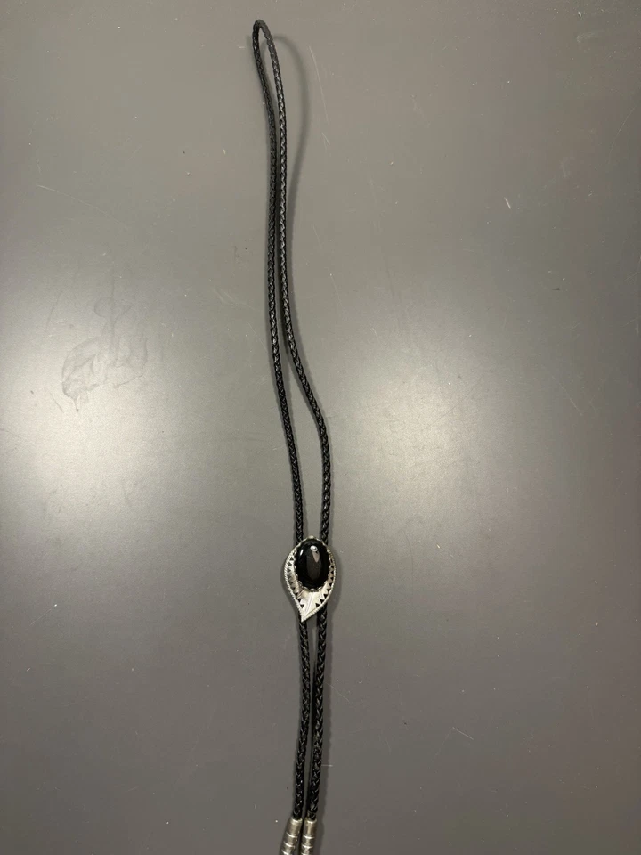 Corbata Bolo Vintage Western Negra Piedra Ónix Cuero Trenzado Foto 1 de 4