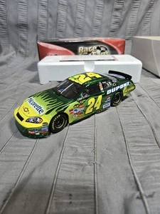 Jeff Gordon #24 DuPont Nicorette Color Chrome 2006 1/24 Nascar Diecast MA  - Bild 1 von 9
