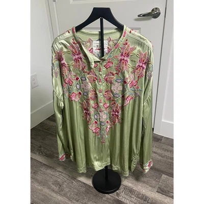 Blusa túnica grande bordada floral Johnny Was Biya Top verde salvia boho artística Foto 1 de 4