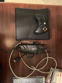 Microsoft Xbox 360 Console with Fable Series, Star Wars KOTOR, Controller