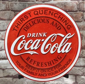 Drink Coca-Cola - Coke Classic - rundes geprägtes Stahlschild - Made in USA - Bild 1 von 5