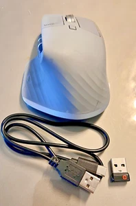 Logitech MX Master 3 Wireless Mouse Bluetooth w/Toggle & Cable - Picture 1 of 3