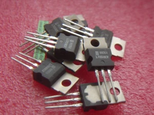 9 pcs L78S18CV 18V 2A TO-220 MOTOR SPEED REGULATOR IC's org.ST L78S18C-V NEU - Bild 1 von 1