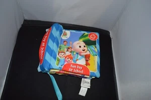 Cocomelon Fun Day At School Musical Plüsch Buch Tuch JJ Coco Melone B3 - Bild 1 von 4