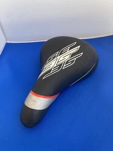 Rare SE RACING BMX Bike Seat Pre-Owned Quadangle L@@K! L@@K! - Picture 1 of 11