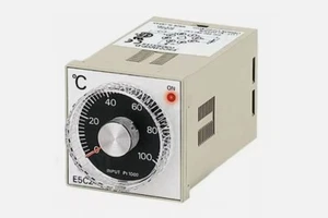 1PC New For Omron E5C2-R40J E5C2-R20K E5C2-R40K E5C2-R20J Temperature Controller - Picture 1 of 2
