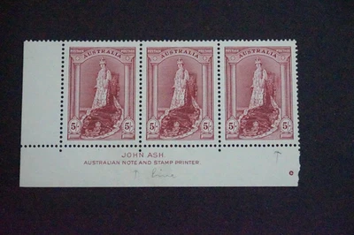 Australien - 1937-49 5/- Claret (dickes Papier) postfrisch Aufdruck Dreierstreifen - cv 84£ - Bild 1 von 2