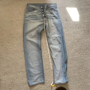 Levi’s 501 W32 L32 kaum getragen und in gutem Zustand hellblau Levis - Bild 1 von 12