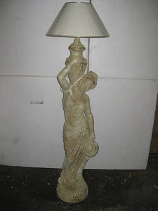 Barock Figur Stehlampe " Diana Nr.1" Lampe Statue , Höhe170cm Farbe:cararabeige - Bild 1 von 3