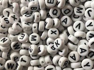 200 WHITE Round Coin Acrylic Alphabet Letters Beads Single A-Z or mixed.   4x7mm - Image 1 of 4