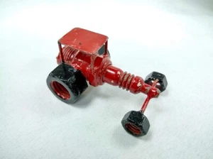 Custom scratch miniature red IH International Harvester “Sparky” tractor - Picture 1 of 7