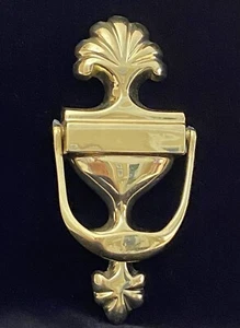 Virginia Metalcrafters Heraldic Polished Gold Heavy Brass Door Knocker NWOT - Picture 1 of 7