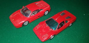 Lotto coppia Ferrari 308 gtb e 355 Berlinetta Polistil 1/25 Maisto 1/24 - Foto 1 di 3
