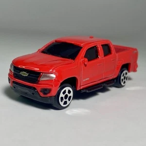 Maisto 2015 Chevrolet Colorado Z71 Red 1:64 Diecast Model Pickup Truck - Picture 1 of 11