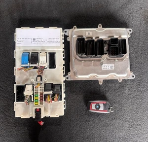 BMW F20 116I 118I 120I F30  320I N13 ENGINE CONTROL UNIT DME ECU P/N 8638198 - Picture 1 of 15