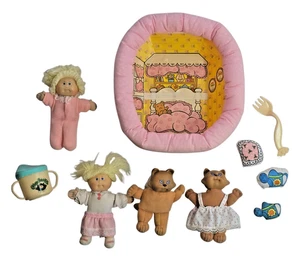 Set camera da letto mini bambola pin ups vintage CABBAGE PATCH KIDS - Foto 1 di 1