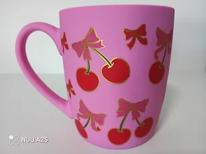 Sheffield Home π Tazza rosa, ciliegie rosse con finitura soft touch BMWT - Foto 1 di 5