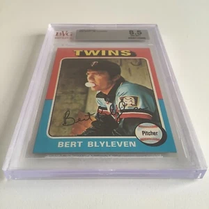 1975 Topps #30 Bert Blyleven BVG Graded 8.5 NM-MT +  - Picture 1 of 4