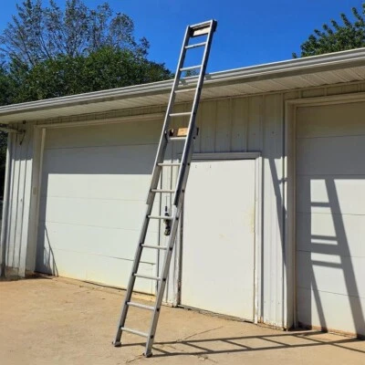 16 ft Werner Aluminum Extension Ladder – Type II 225 lb – Model D1216-2 - Image 1 of 4