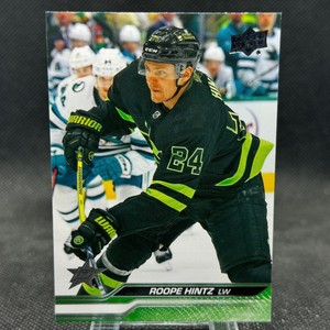 2023-24 Upper Deck Series 1 Roope Hintz Base Dallas Stars #55