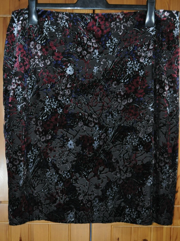 laura ashley skirt size 20 - Image 1 of 4