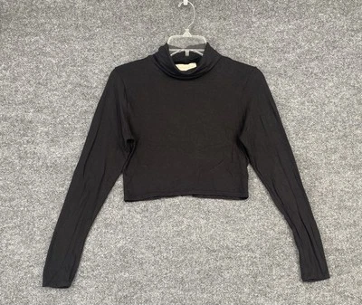 Blusa feminina Nicki Minaj crop preta gola alta manga longa média feita nos EUA - Imagem 1 de 4