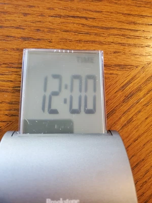 Brookstone Alarm Clock Touchscreen Diecast Temperature Date Clear LCD Battery - Image 1 of 4