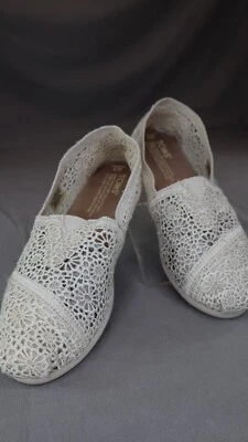 Zapatos clásicos de ganchillo natural TOMS para mujer talla 7 de EE. UU. Foto 1 de 4