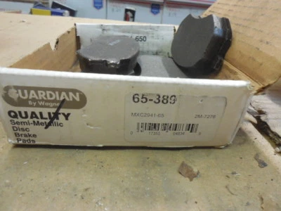 Передние полуметаллические дисковые тормозные колодки 90-91 Mazda 929 65-389 BP-109 - Изображение 1 из 3