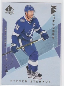 18/19 SP AUTHENTIC...STEVEN STAMKOS...SPECTRUM FX...CARD # S-15...LIGHTNING - Bild 1 von 1