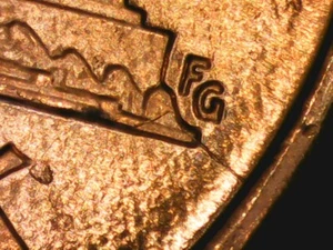 1990 Penny Die Crack Reverse - Picture 1 of 10