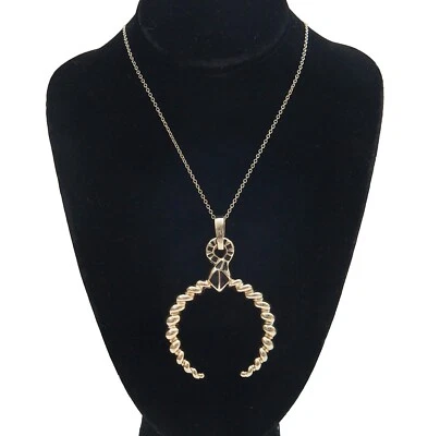 Collar de cuerno de carnero dorado firmado Belle Noel Kim Kardashian Foto 1 de 3